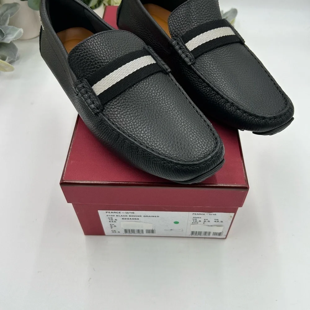 Men's Bally pebble grain, leather driver loafers size 10.5 made in Italy